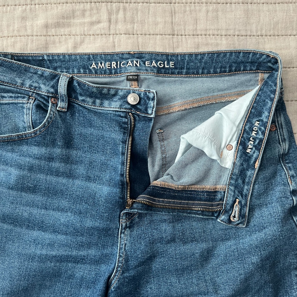 American Eagle Stretch Mom Jeans